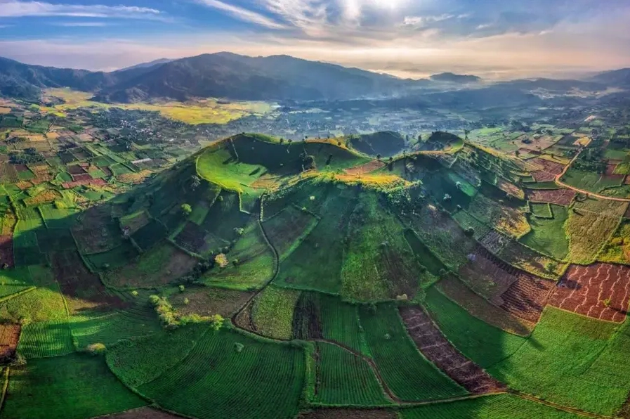 Biển Hồ T'Nưng thơ mộng
