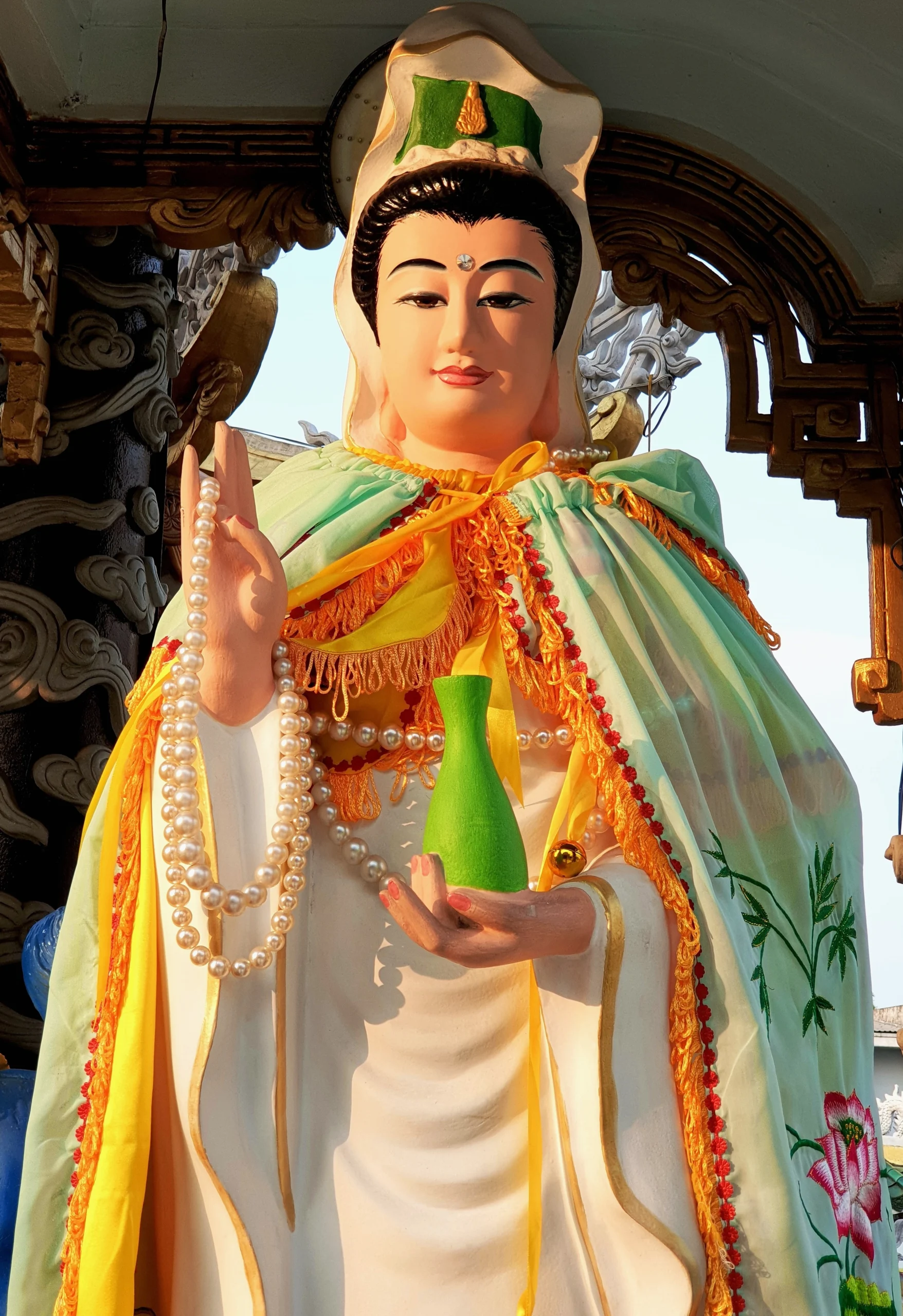 bo-tat-quan-the-am-bieu-tuong-tu-bi-va-tri-tue-vuot-thoi-gia_422