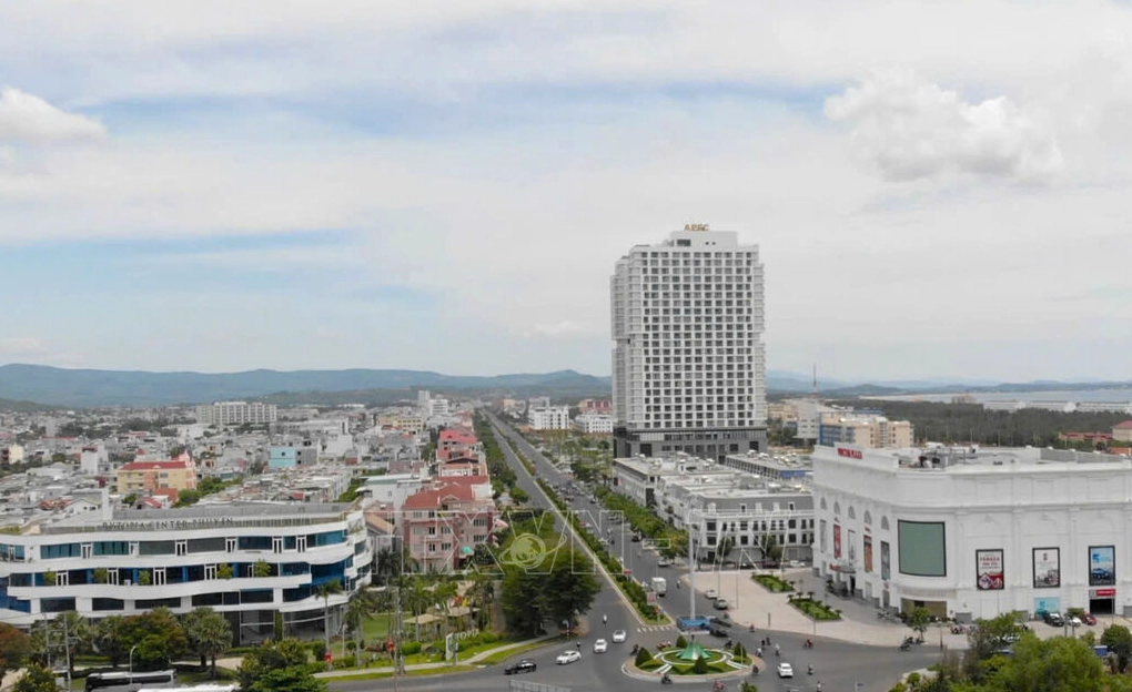 Cảnh quan thành phố Tuy Hòa về đêm