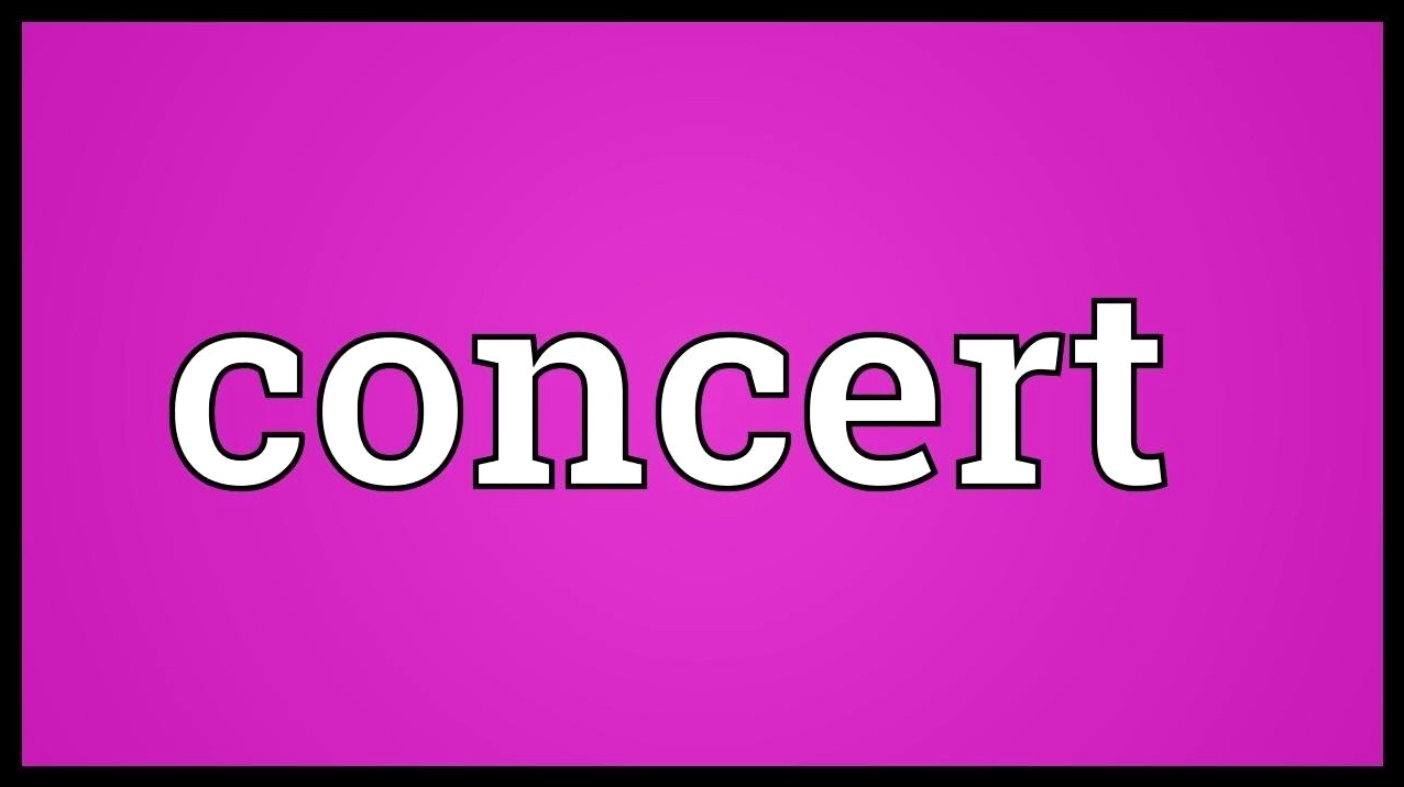Khán giả giơ tay cổ vũ tại một buổi concert