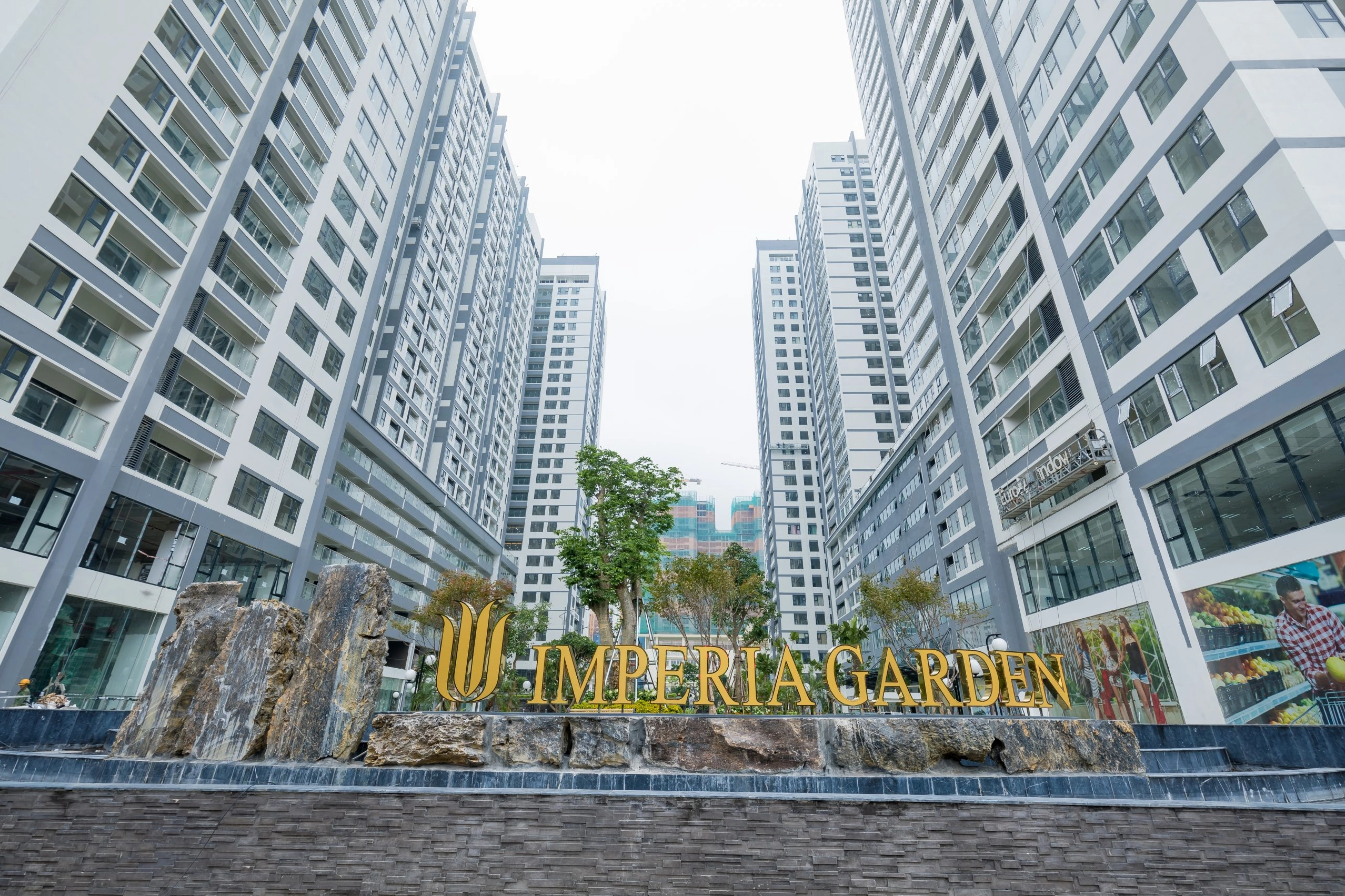 Không gian xanh và tiện ích công cộng tại Imperia Garden