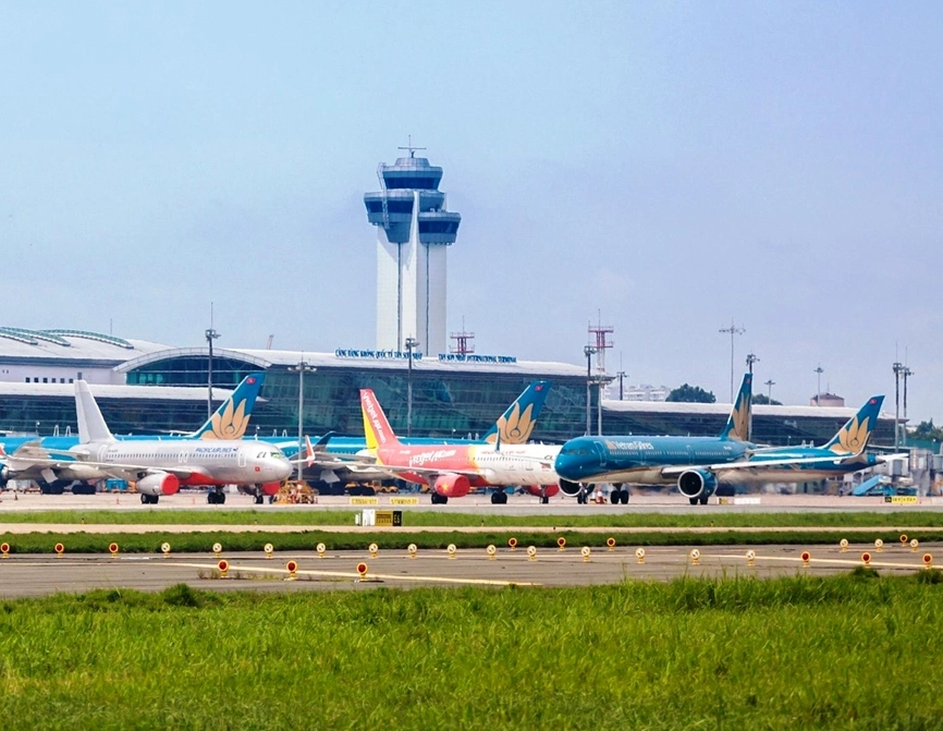 Khu vực bên ngoài Sân bay Tân Sơn Nhất