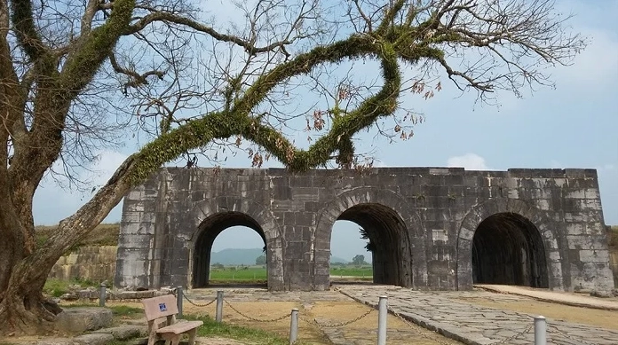 Kiến trúc cổng thành Thành Nhà Hồ