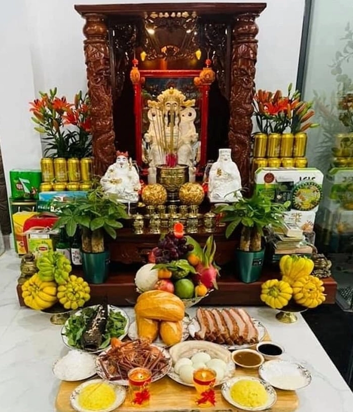 Mâm cúng Thần Tài đầy đủ và thịnh soạn