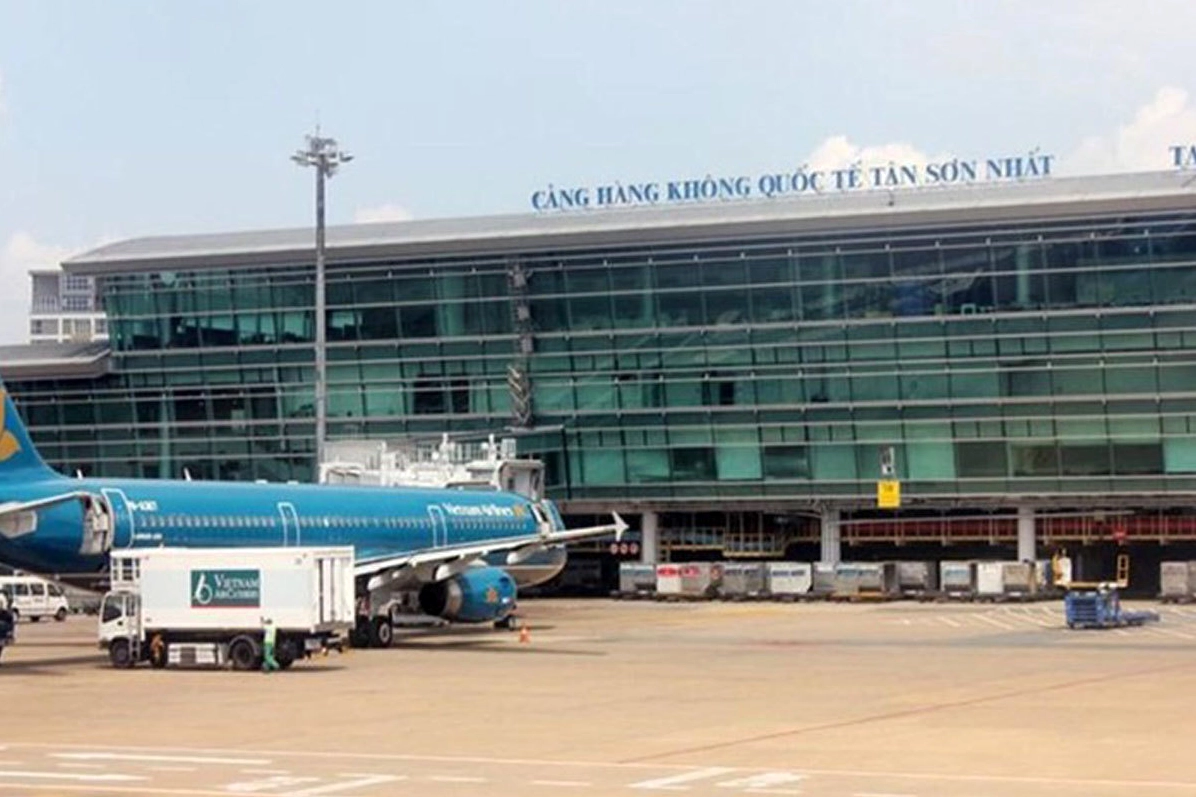 Máy bay đậu tại sân đỗ Sân bay Tân Sơn Nhất