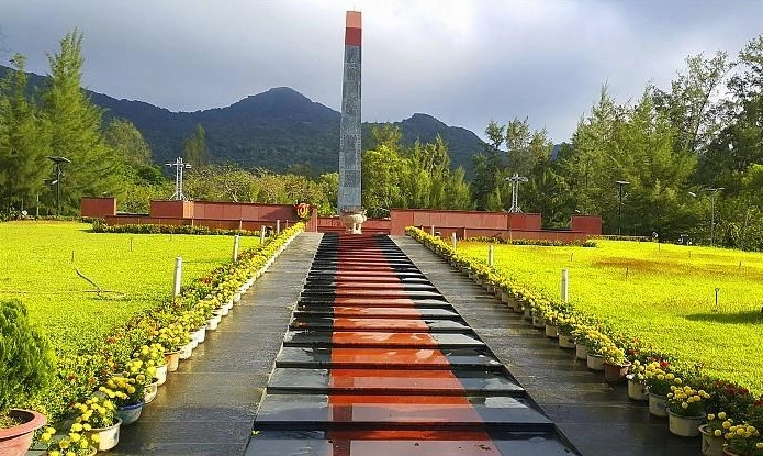Mộ chí tại Nghĩa trang Hàng Dương