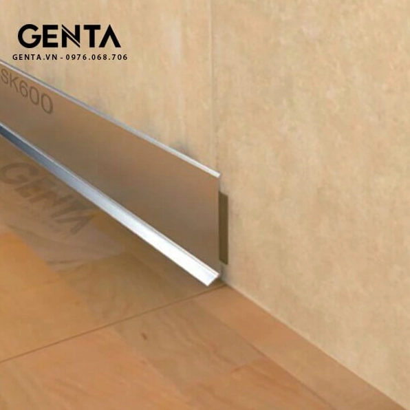 Nẹp chân tường inox với thiết kế hiện đại