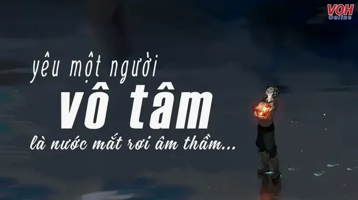 Người phụ nữ nhìn xa xăm, thể hiện sự cô đơn và suy tư