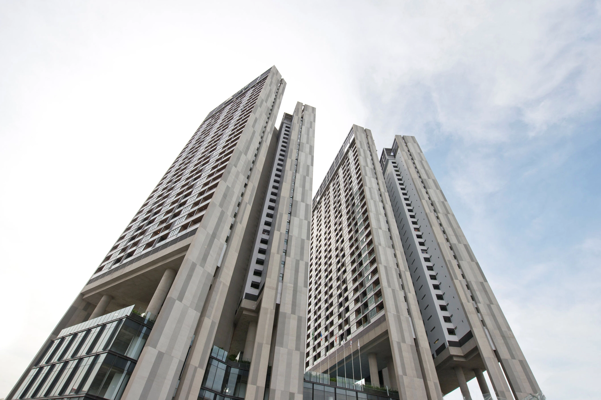 Nội thất sang trọng tại Dolphin Plaza