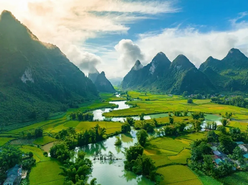 Phong cảnh Trùng Khánh Cao Bằng