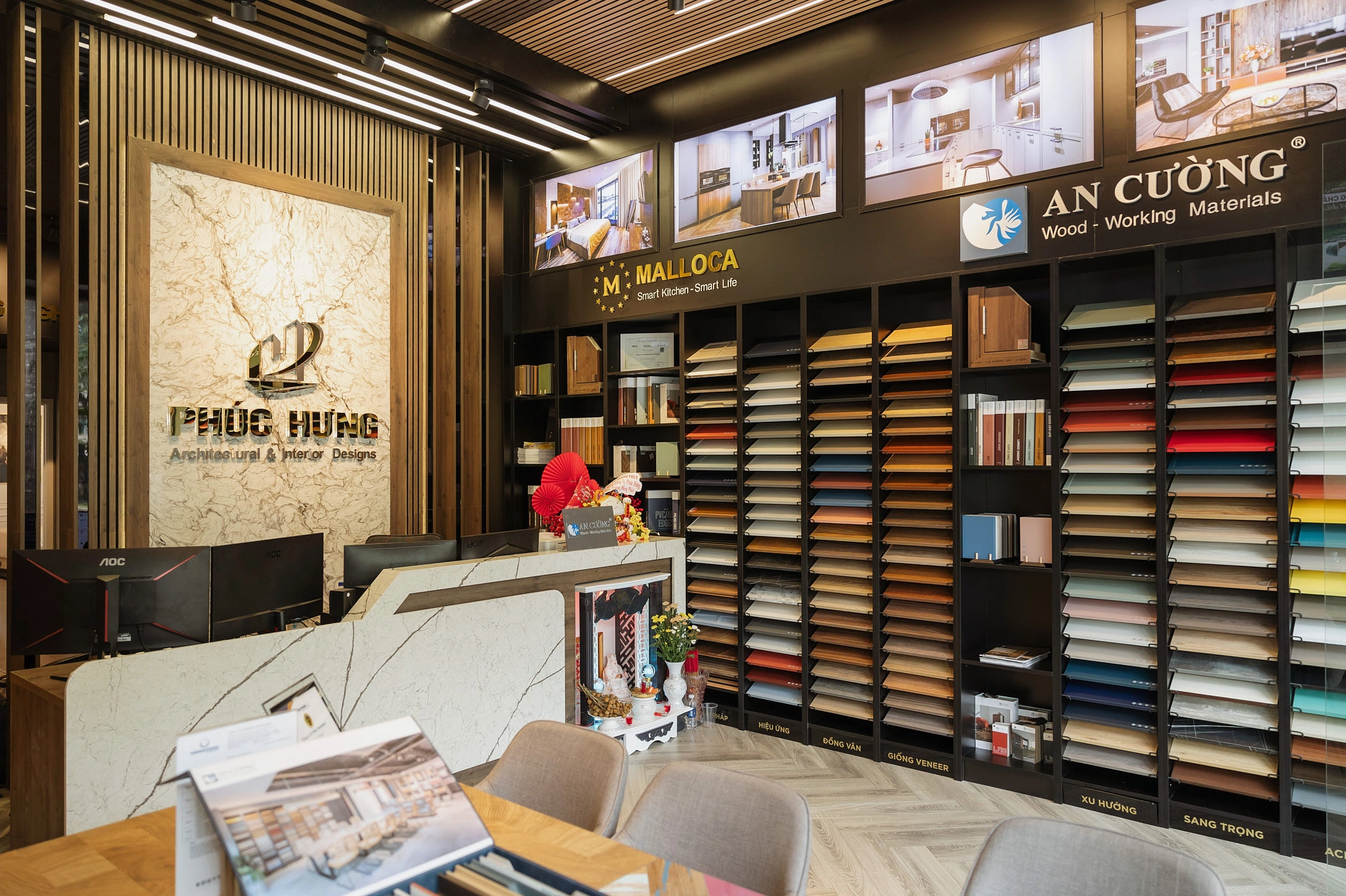 Showroom Nội Thất: Hướng Dẫn Toàn Diện Cho Năm 2026 Showroom nội thất hiện đại với nhiều sản phẩm trưng bày