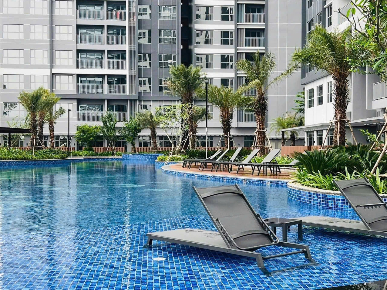 Opal Riverside: Cập Nhật Tiến Độ & Tiềm Năng Đầu Tư 2026 Tiện ích hồ bơi tại Opal Riverside