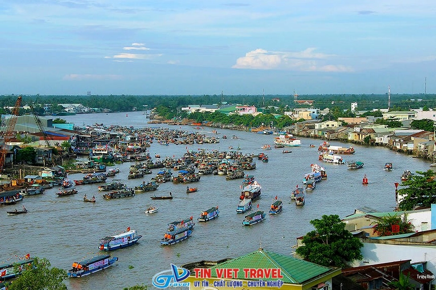 Chợ Nổi Cái Răng Ở Đâu? Khám Phá Văn Hóa Sông Nước Cần Thơ 2026 Toàn cảnh chợ nổi Cái Răng tấp nập