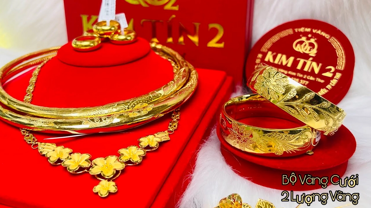 2-cay-vang-gia-ca-au-tu-va-y-nghia-phong-thuy-2026_553