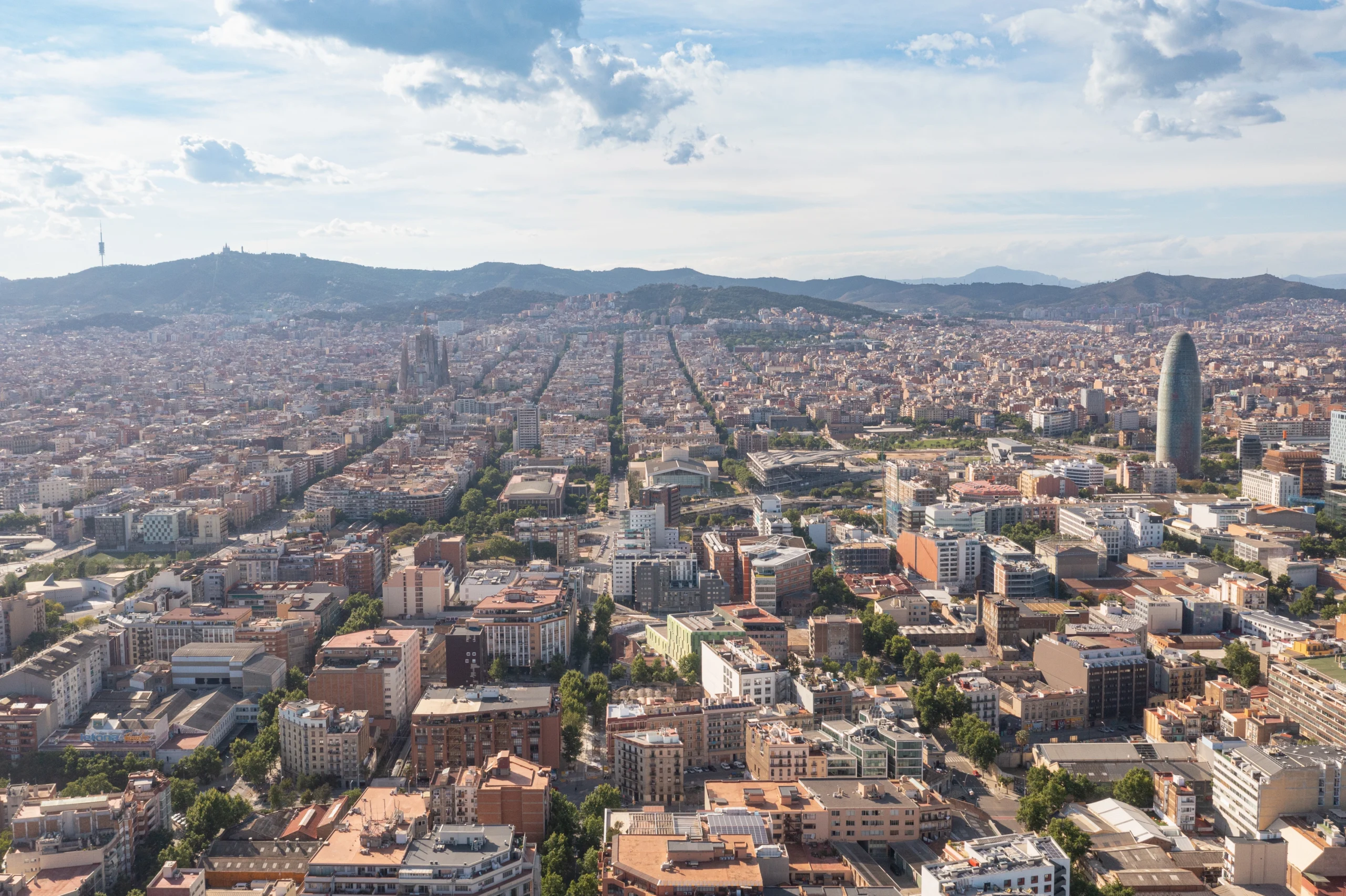 barcelona-thuoc-nuoc-nao-kham-pha-thu-phu-catalonia-soi-ong_667