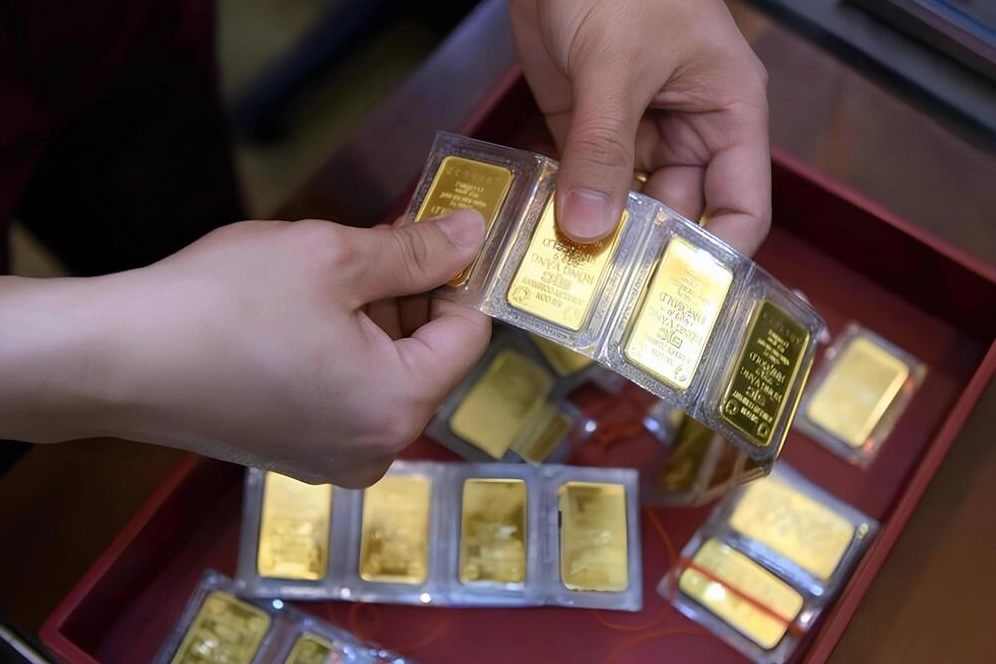 10 cây vàng bao nhiêu tiền? Cập nhật giá vàng 2026 mới nhất Cách quy đổi 10 cây vàng bao nhiêu tiền Việt Nam