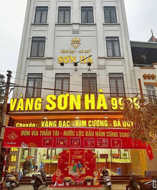 Cận cảnh vẻ đẹp tinh xảo của trang sức Sơn Hà