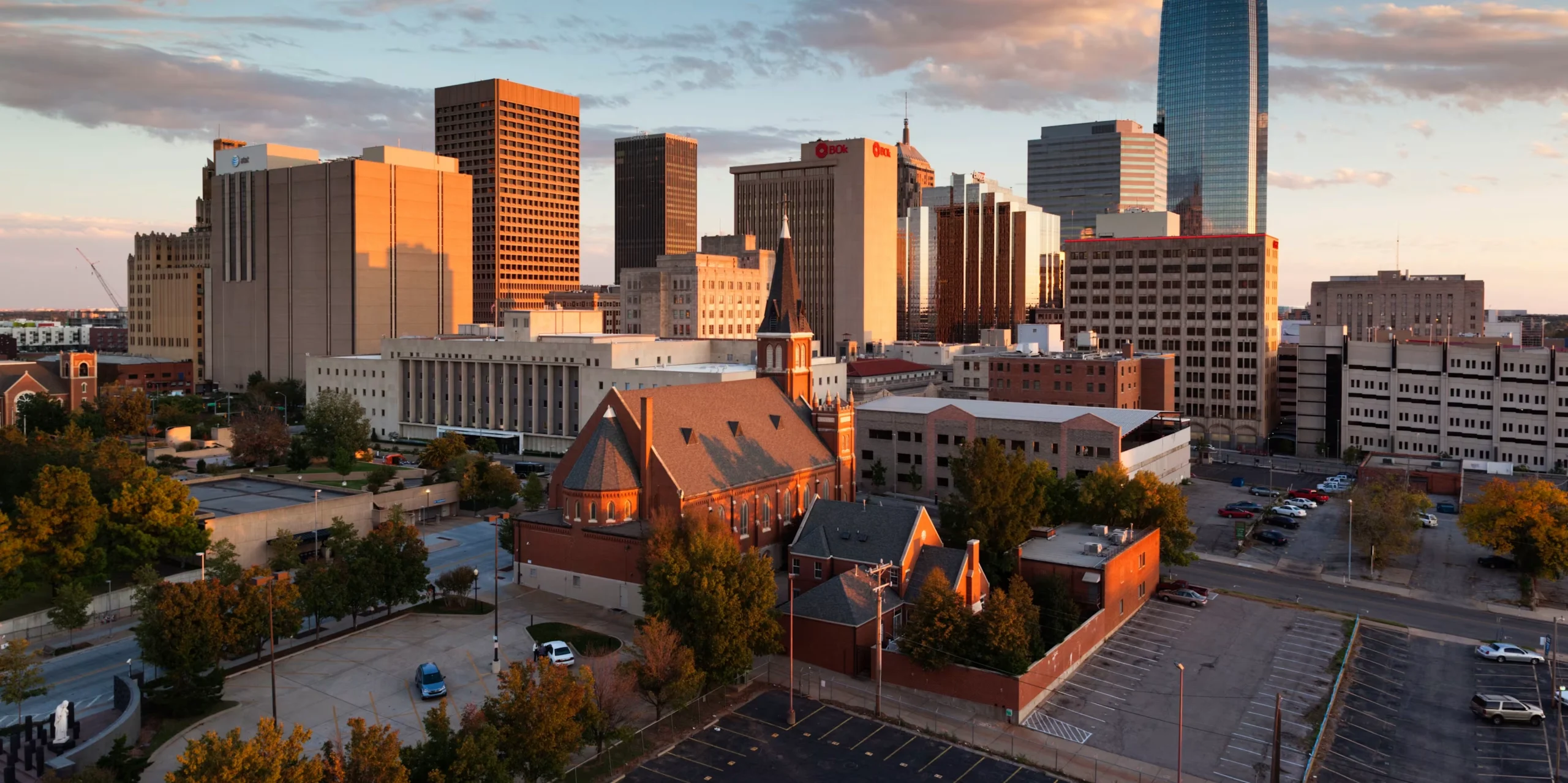 Cảnh quan thành phố Oklahoma về đêm