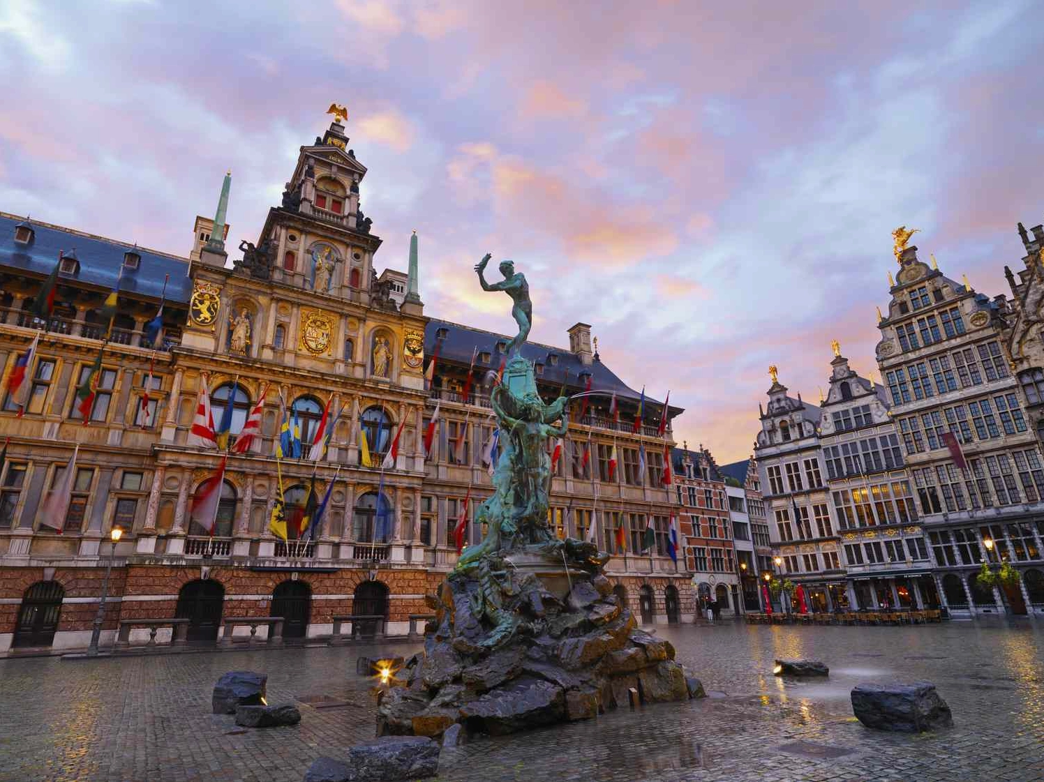 Belgium là nước nào? Khám phá trái tim châu Âu 2026 Cảnh quan vùng Ardennes, Bỉ