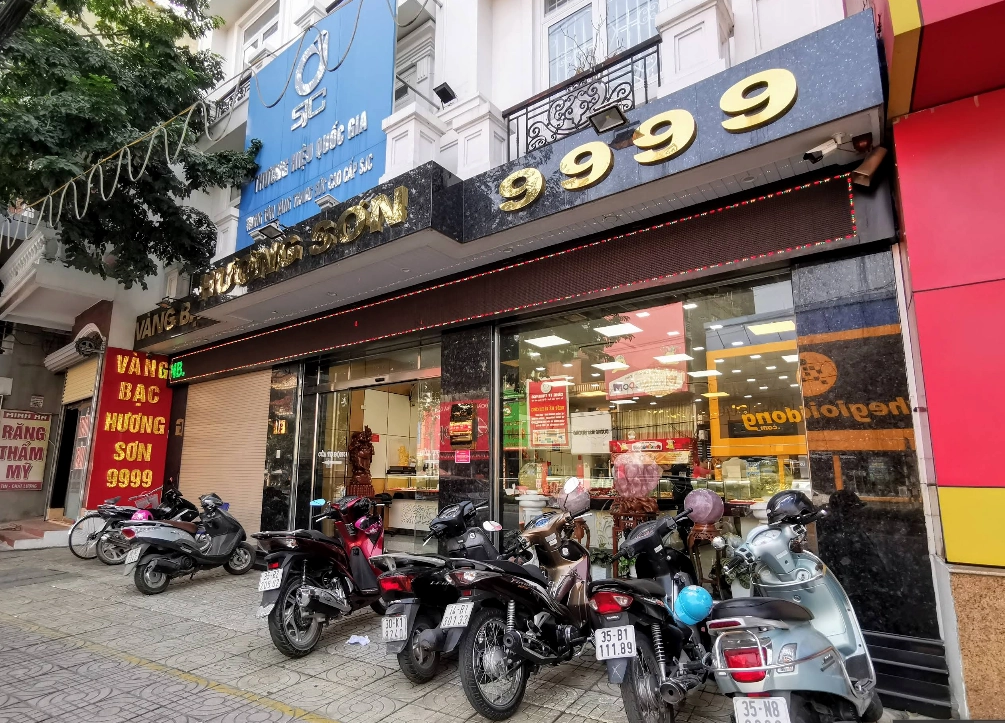 Vàng Bạc Hương Sơn Ninh Bình 2026: Giá Cả, Địa Điểm và Kinh Nghiệm Mua Sắm Cửa hàng vàng bạc sầm uất tại Hương Sơn