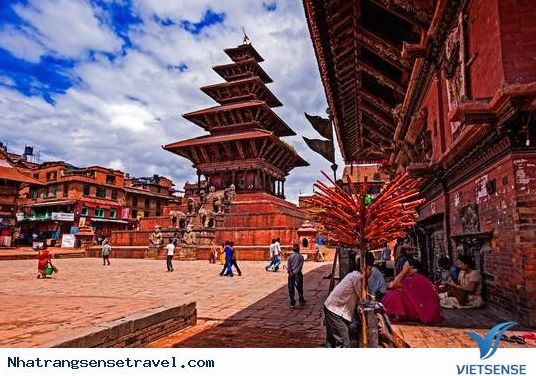 Dãy núi Himalaya hùng vĩ tại Nepal