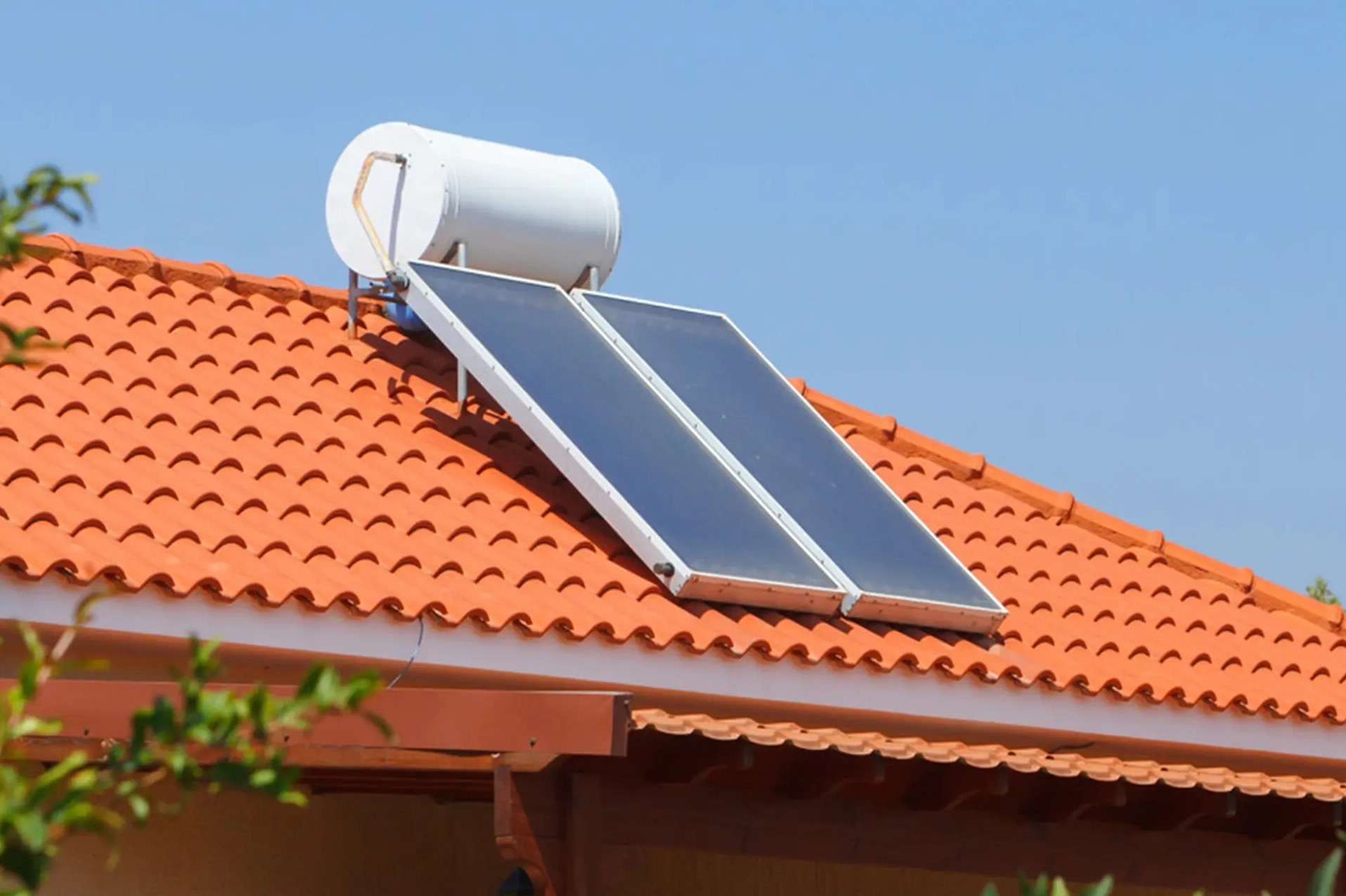 Máy nước nóng năng lượng mặt trời tiết kiệm năng lượng