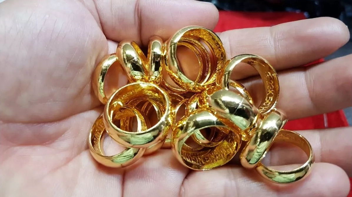 Nhẫn vàng trơn 9999 sang trọng