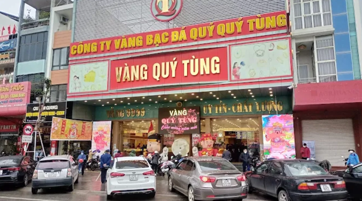 Vàng Quý Tùng: Lựa Chọn Tinh Tế Cho Trang Sức và Đầu Tư 2026 Nhân viên tư vấn tại Vàng Quý Tùng