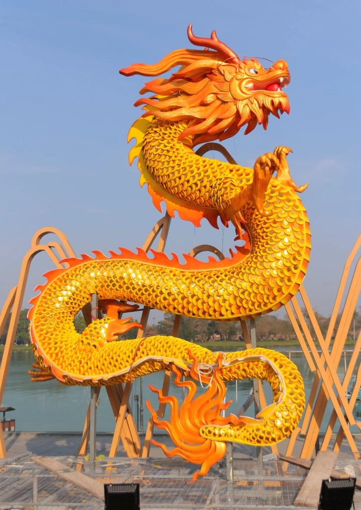 rong-vang-hue-bieu-tuong-may-man-va-su-thinh-vuong_931