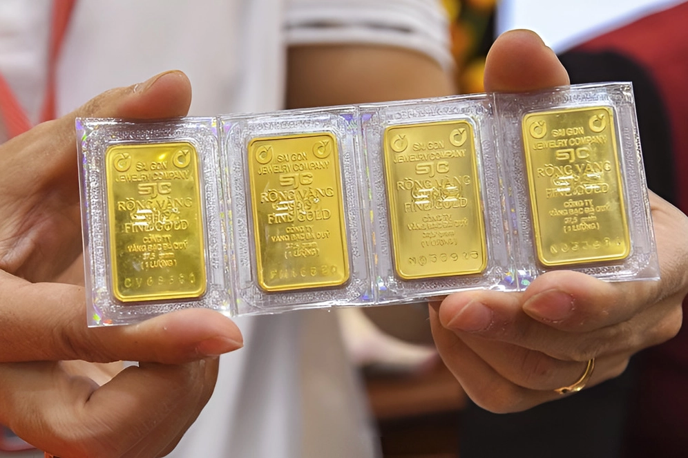 Tại sao nên quan tâm đến giá vàng năm 2000