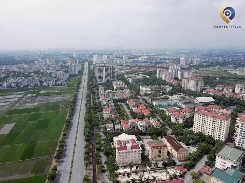 Toàn cảnh khu đô thị Việt Hưng với cây xanh và nhà ở